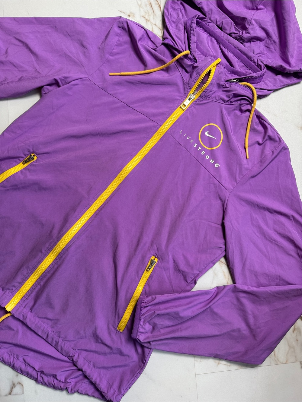 Nike Women’s Jacket Livestrong Windbreaker Full-Zip Purple Size M Cycling 90s